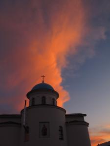 Закат. Покровский храм.